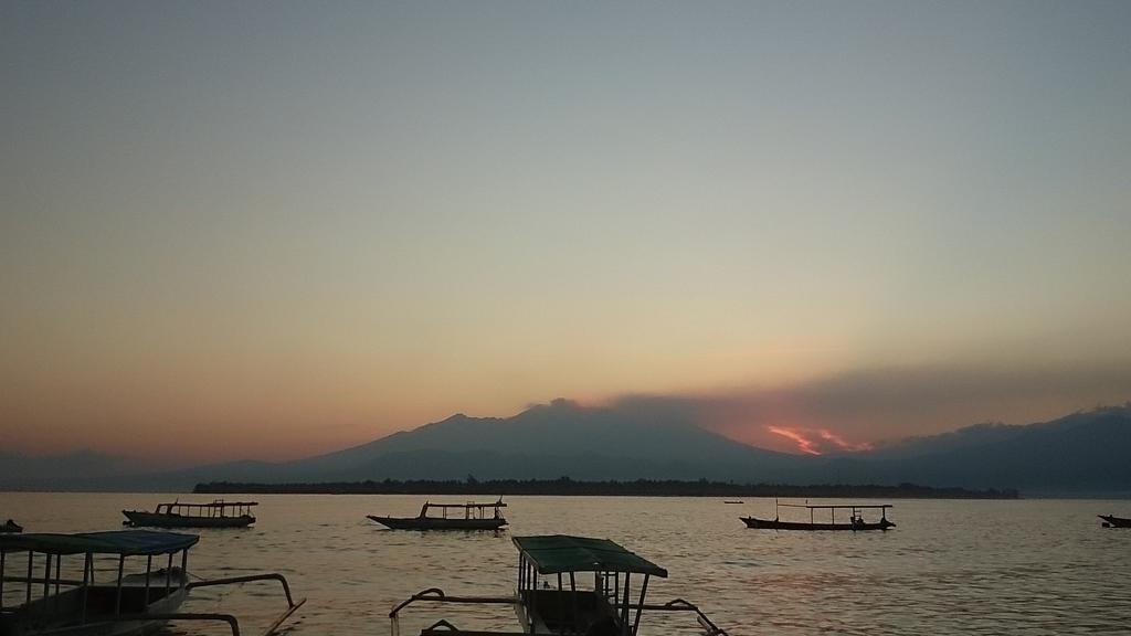 Fantastic Cottages Gili Meno Exteriör bild