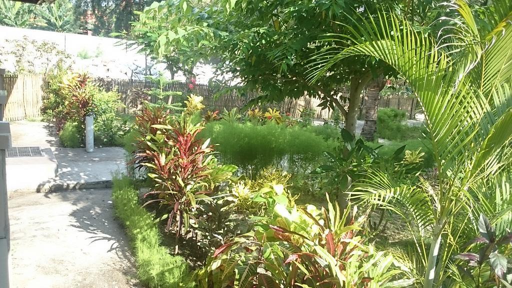 Fantastic Cottages Gili Meno Exteriör bild