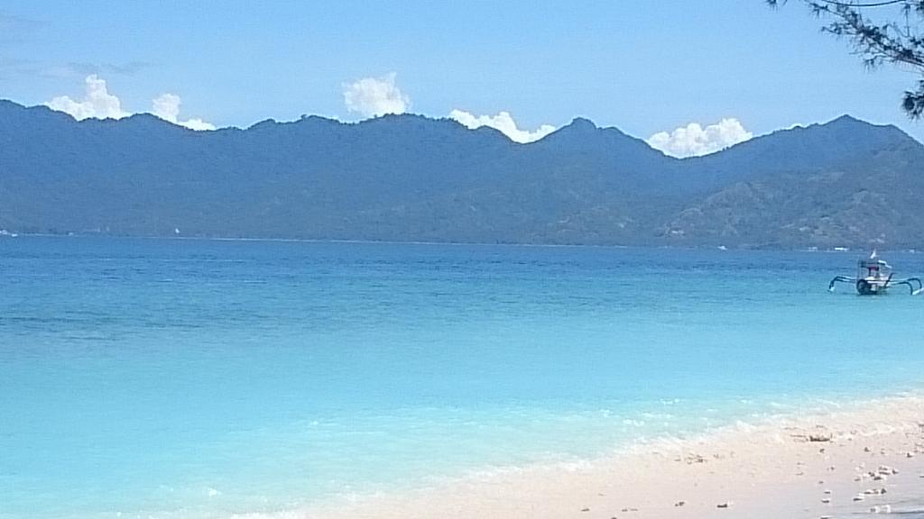 Fantastic Cottages Gili Meno Exteriör bild