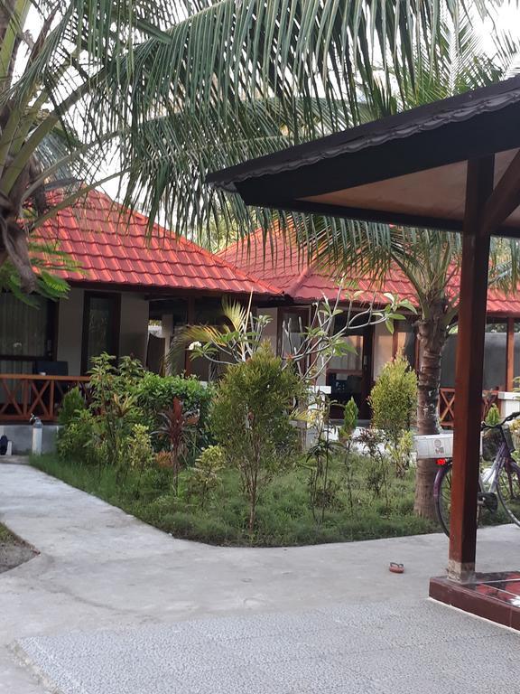 Fantastic Cottages Gili Meno Exteriör bild
