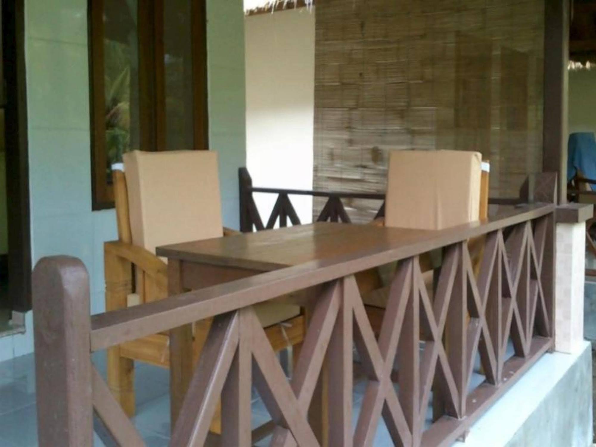 Fantastic Cottages Gili Meno Exteriör bild