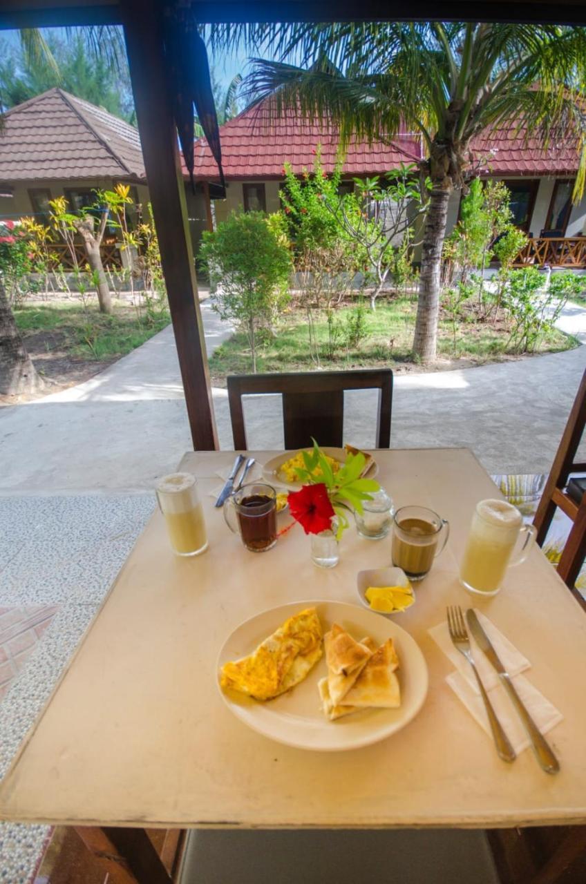 Fantastic Cottages Gili Meno Exteriör bild